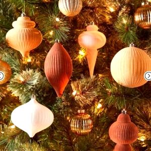 6 piece flocked Velvet ornaments